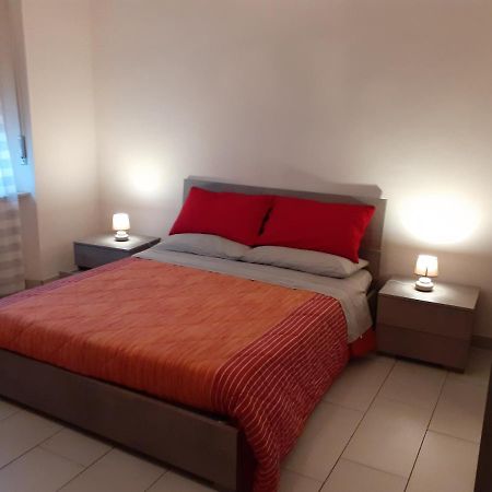Apartmán La Casa Di Luca Asti Exteriér fotografie